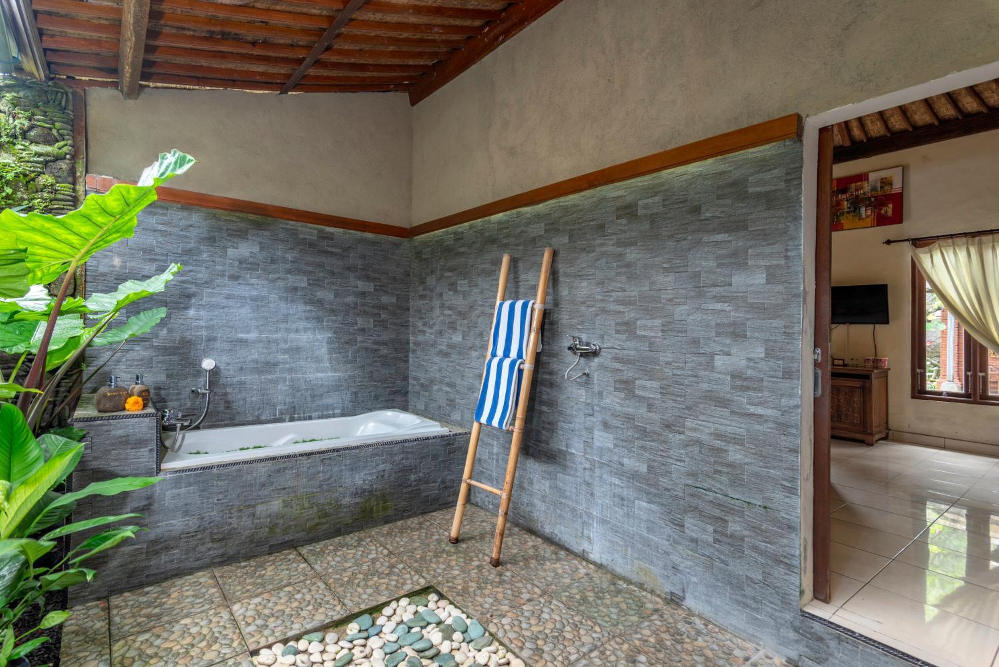 The Alus Cottage And Villa อูบุด ภายนอก รูปภาพ